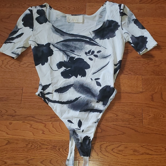 Cache bodysuit - Picture 6 of 6